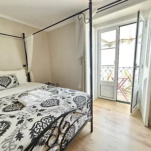 https://charme-da-graca.hotels-lisbon-portugal.com