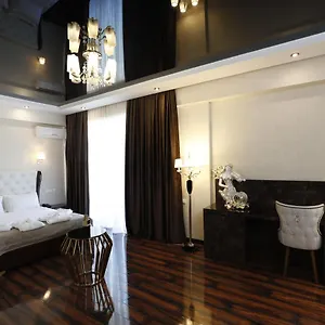 4* Отель Vilton Collection